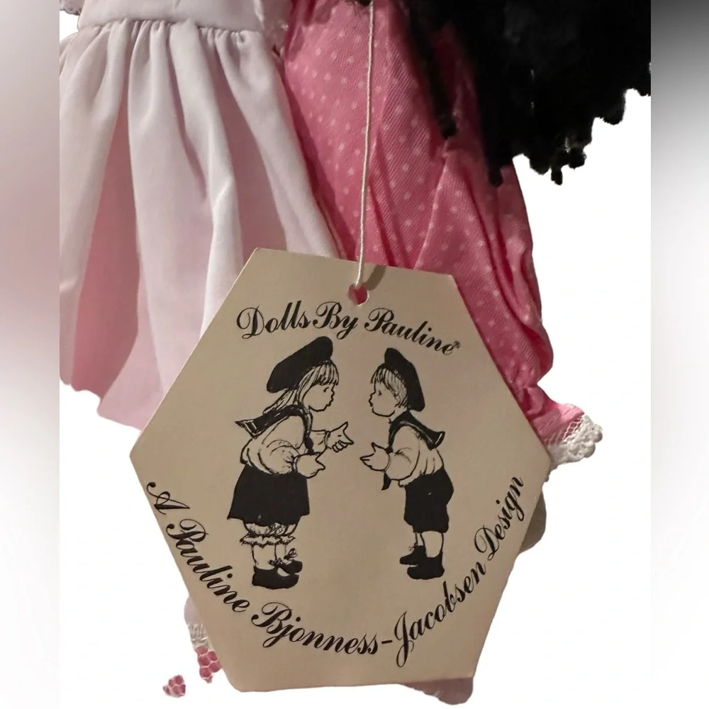 VINTAGE 1983‎ DOLL BY PAULINE BJONNESS JACOBSEN PINK DRESS PINAFORE 19” LYNN